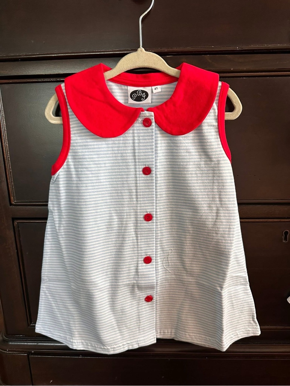 Red Collar Sleeveless Button-Front Knit Top